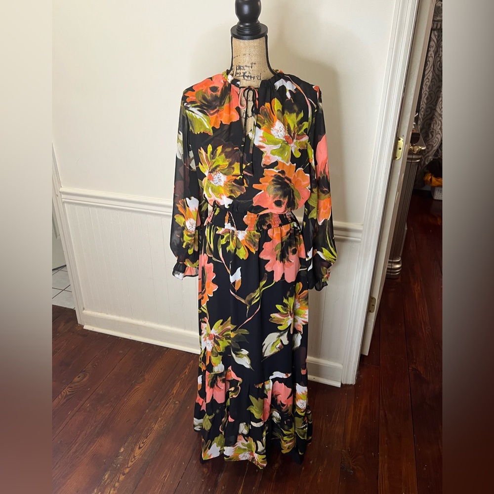 Vince Camuto Bold Floral Print Dress NWT‎ size Large